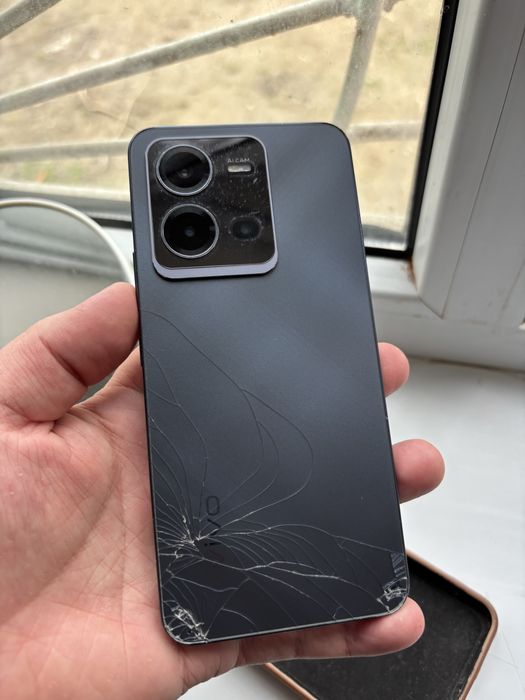 Vivo v 25e 128гб продам срочно