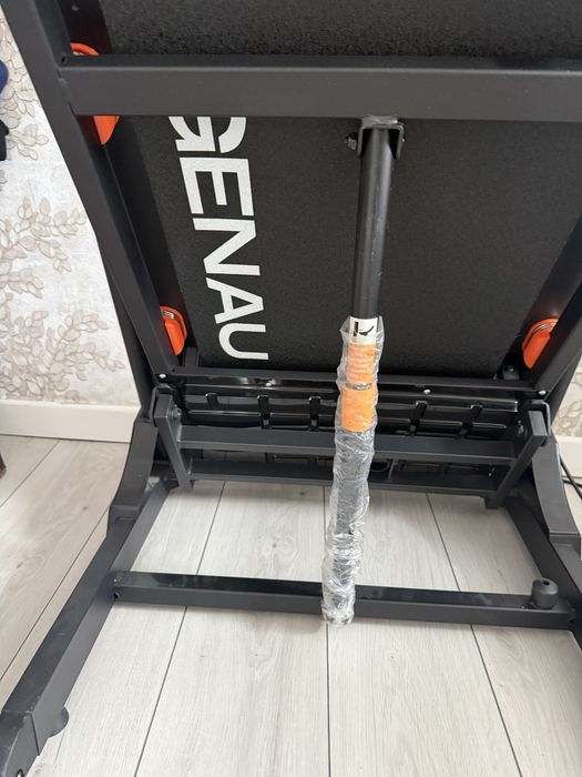 Беговая дорожка genau