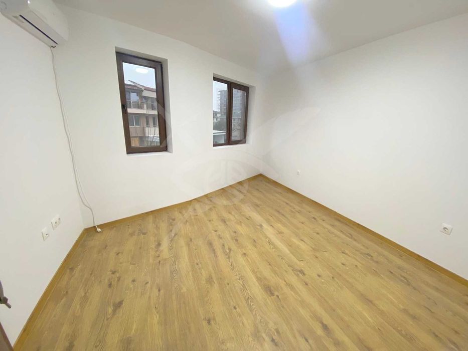 Продава се Многостаен апартамент в Пловдив, Христо Смирненски - 180 кв.м за 1053 €/кв.м - Снимка #6