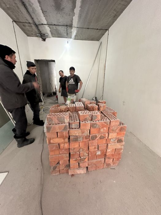 Красный кирпич продается