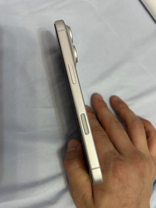 Продам Iphone 17 pro