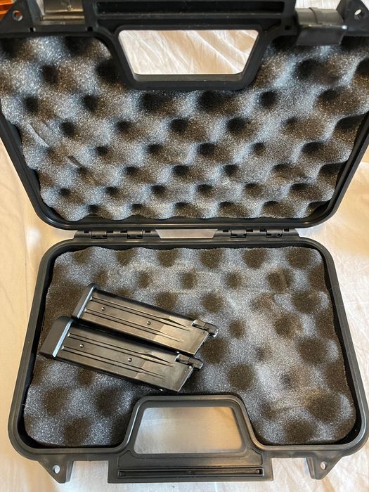 Pistol Airsoft Tokyo Marui Hi-Capa 5.1 D.O.R. Gas Blowback – stare excelentă + 3 încărcătoare + valiză transport