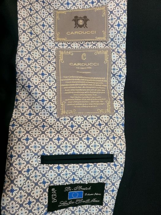 Kastyum shim sotiladi