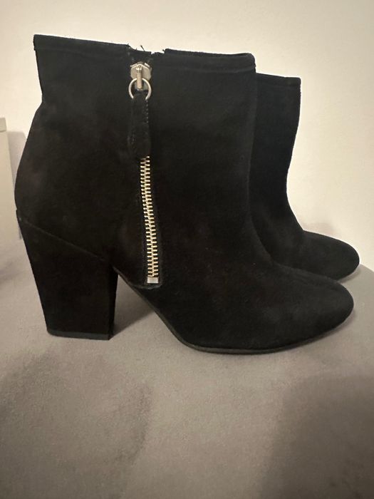 Botine Mango, negre, cu toc, piele intoarsa, 38