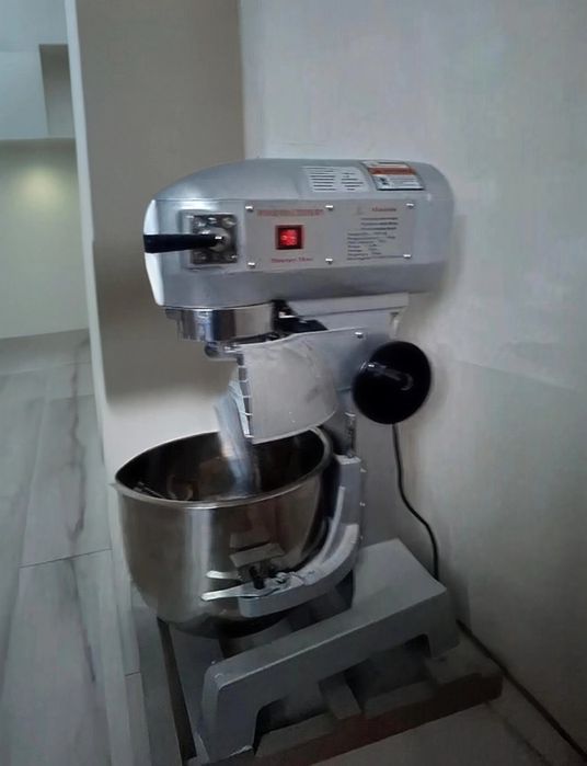 Миксер для пекарни