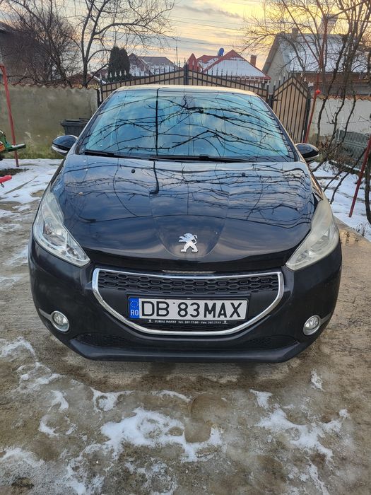 Vand  auto 2014 benzina