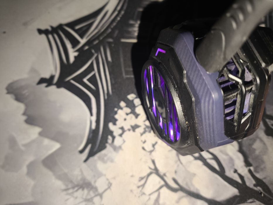 Продам срочно куллер для телефона