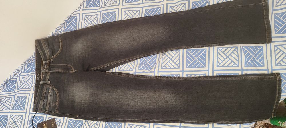 Продам джинсы Dallas