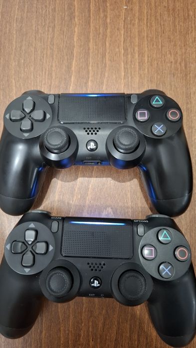 ОБСЛУЖЕН В СЕРВИЗ + КУТИИ: PlayStation 4 Pro 1TB + 2 Джойстика + PS VR Mega Pack