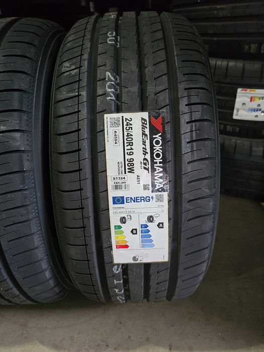 275/35/19//245/40/19 YOKOHAMA