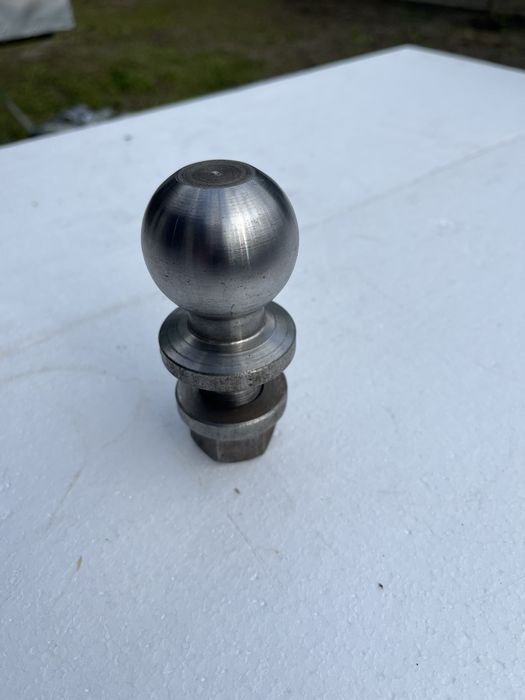 Теглич за лек автомобил