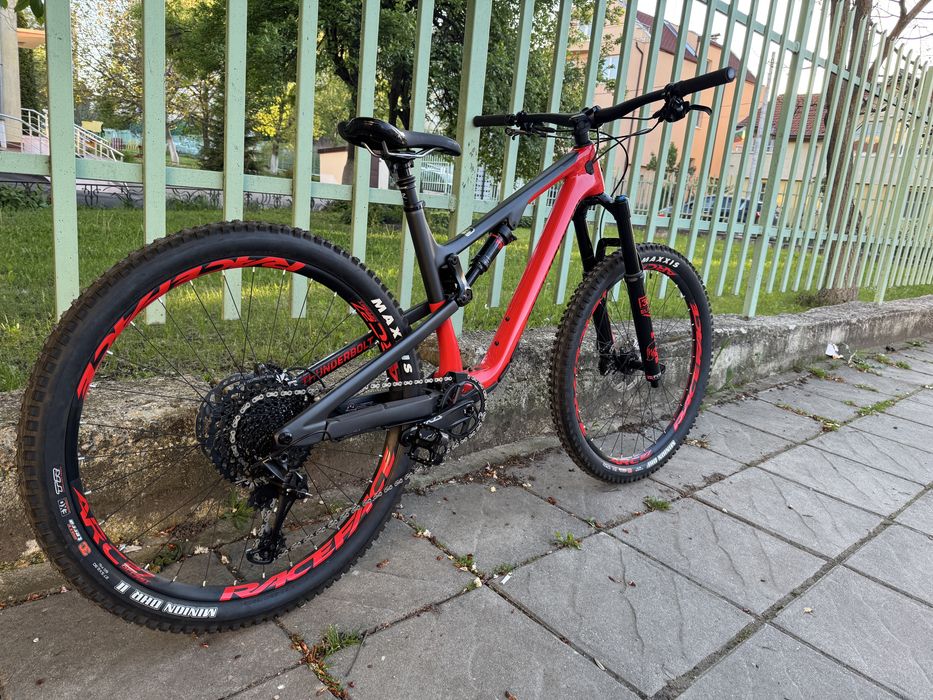 Колело MTB Rocky Mountain Carbon BC Edition не Scott Trek Specialized