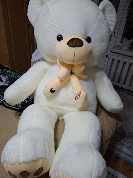 Медведь: высота 150-60 см