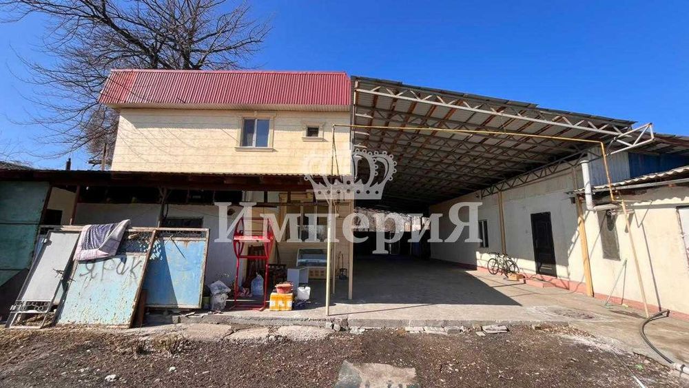 Продаётся дом с магазином