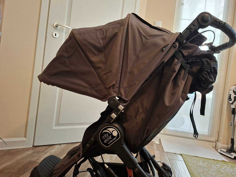 Baby Jogger City Elite проходима количка за до 36 кг дете