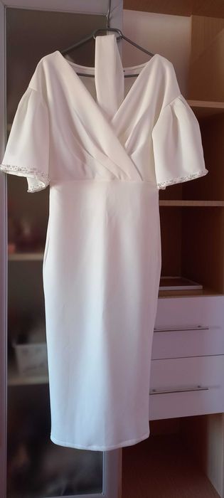 Rochie alba          .