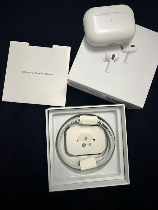 Căști wireless albe