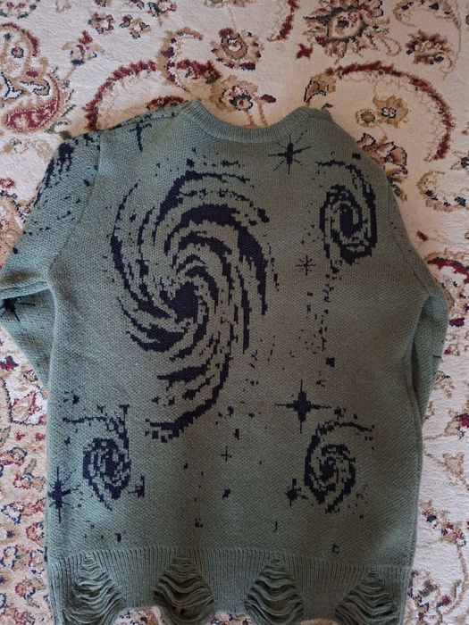 Свитер новый оверсайз