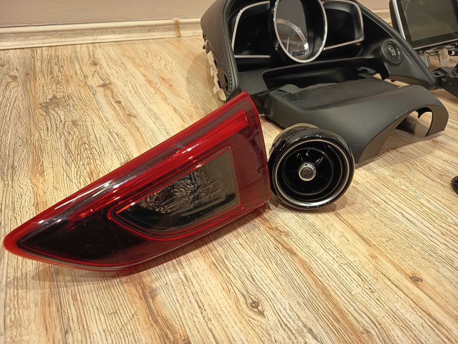 Mazda CX3 части за интериор