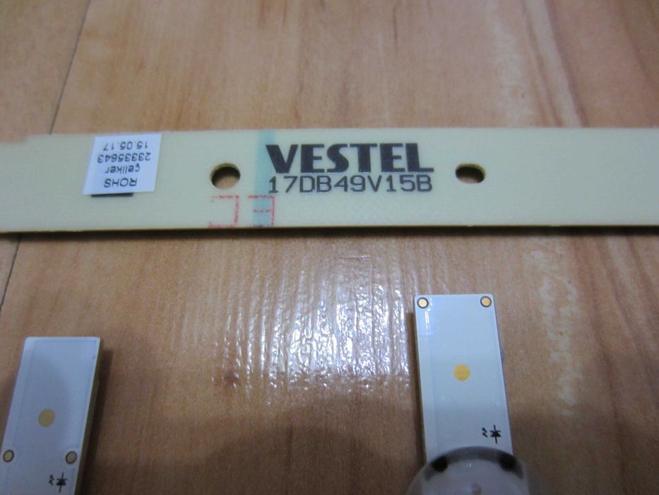 Set 6 bare Led cod 23335643 -17DB49V15B cu 7 leduri/bara pt. Tv de 49"
