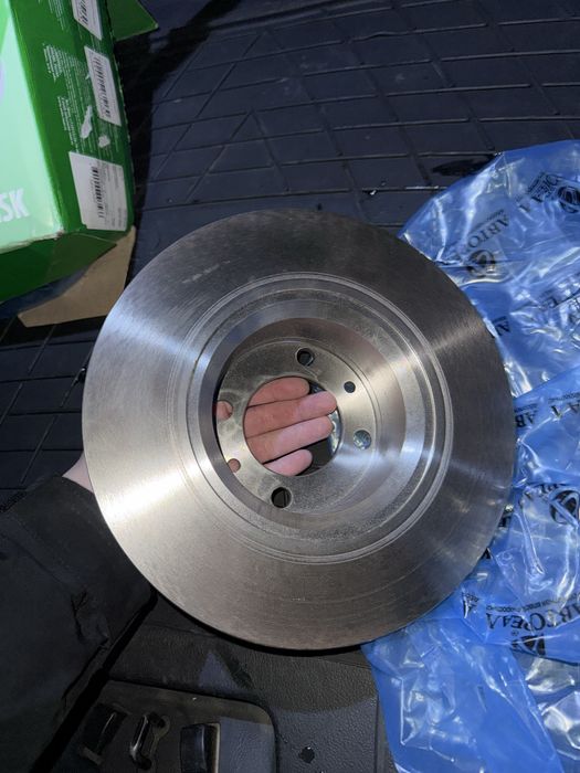 Продам тормозные диски для ваз 2107