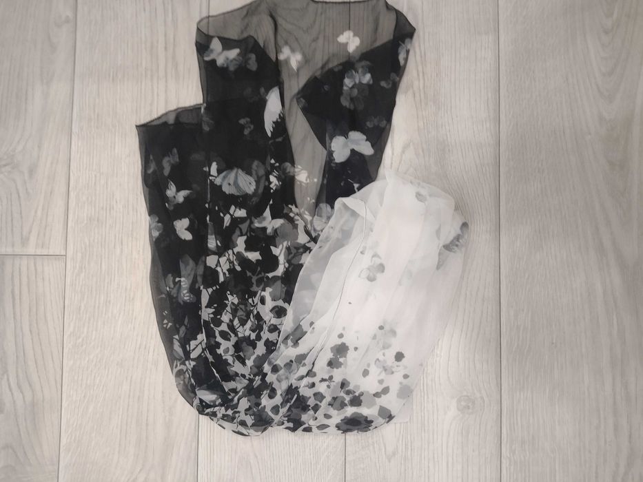 Лот дамски шалове