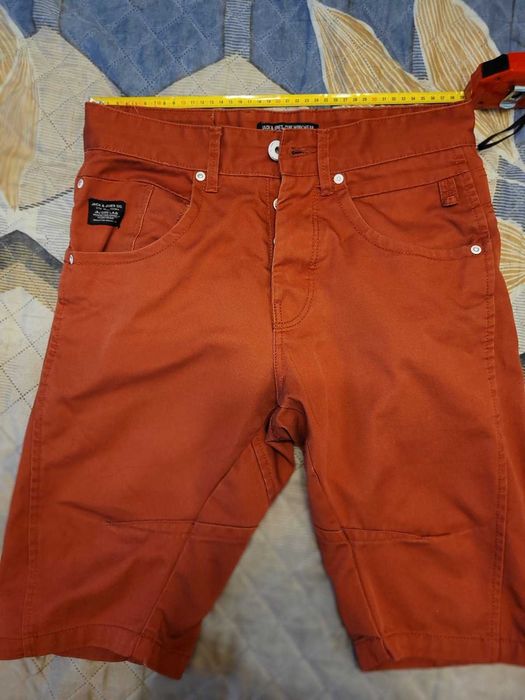 Хубави и маркови дрехи за момче