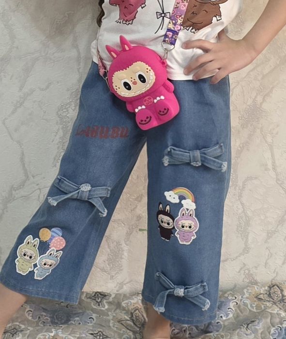 Джинсы Лабубу на 5 лет