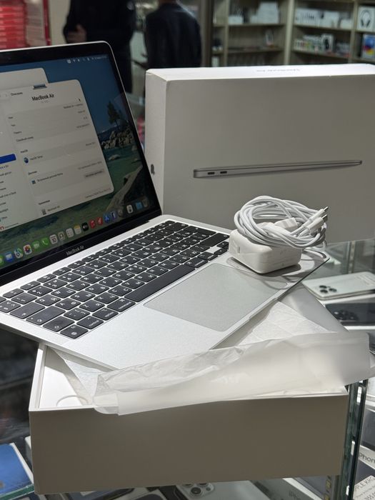 Macbook air M1 256/100% 5 цикла