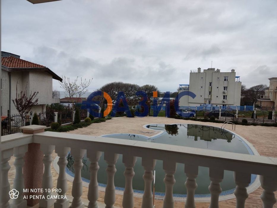 Апартамент с една спалня на първа линия море в комплекс „Перла Дел Мар