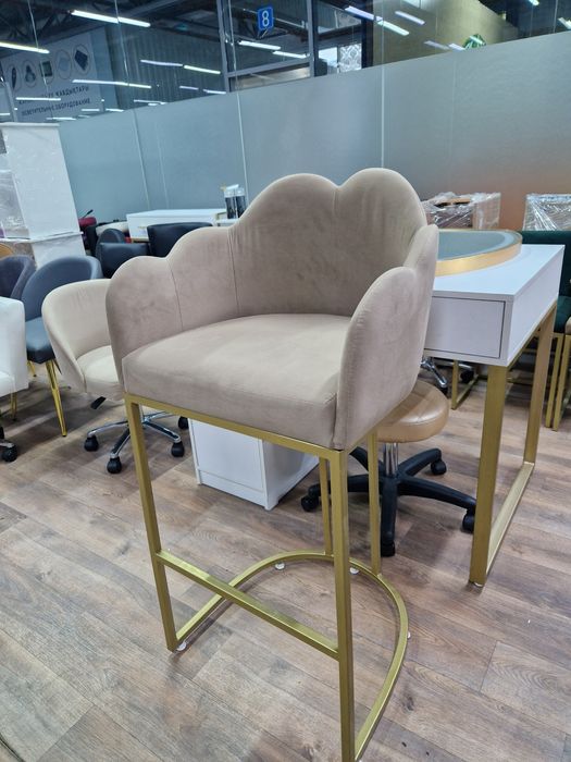 Стулья визажиста