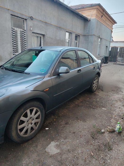 Ford Mondeo 2002