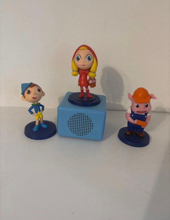 Boxa audio litera si 3 figurine