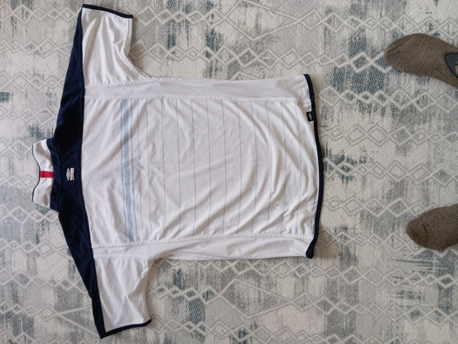 Оригинални тениски на Англия и Барселона