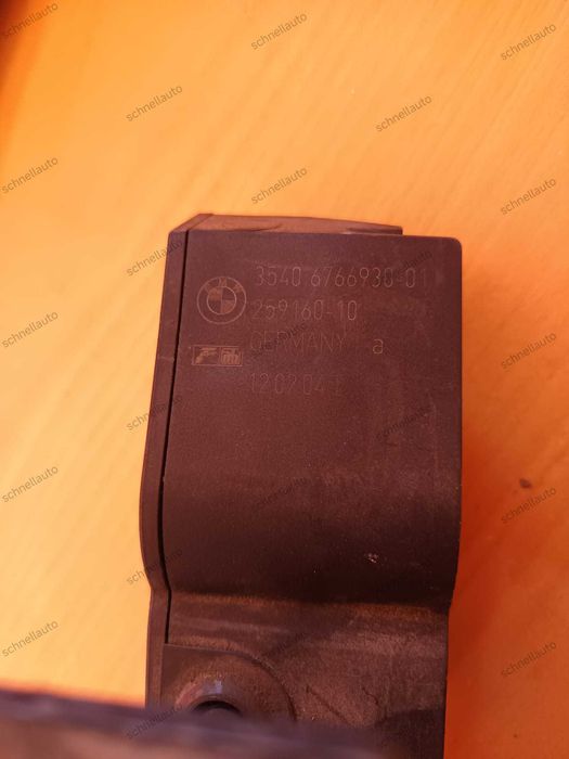 Pedala acceleratie BMW seria 5 E60 cod 3540 6766930 01