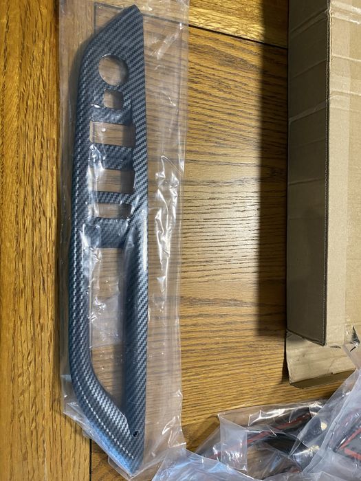 Панели за дръжки Пежо 3008 SUV