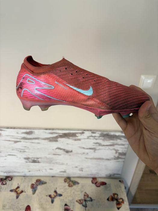 Елитни Професионални Бутонки Nike Mercurial 42 номер + Мешка на бутонките