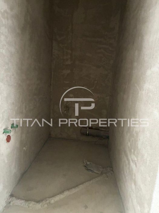 Тристаен за продажба в кв. Студентски град