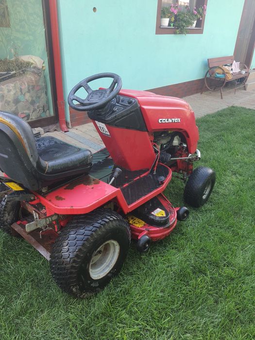 Tractor gradina marca Countax cu motor Honda de 14 cai În 2 pistoane.