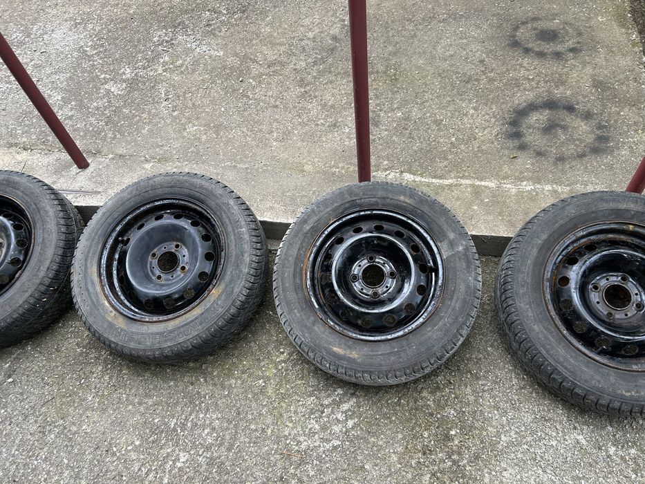 Vand jante tabla r14 peugeot partner cu anvelope michelin de vara