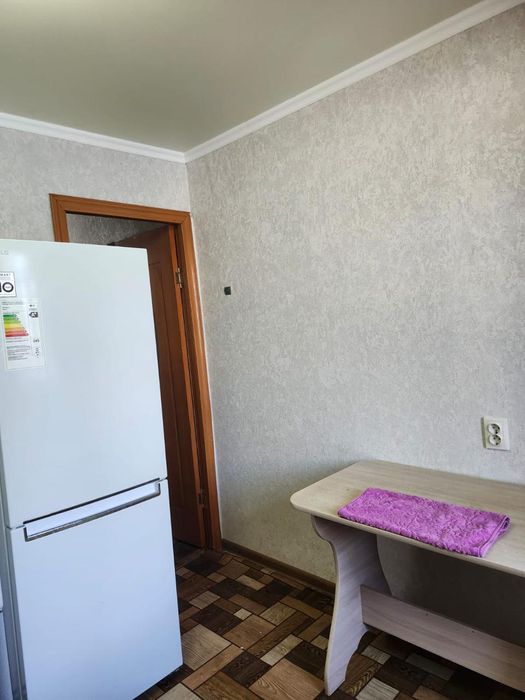 Продам 1 ком в 20 мкр. Сити Мол