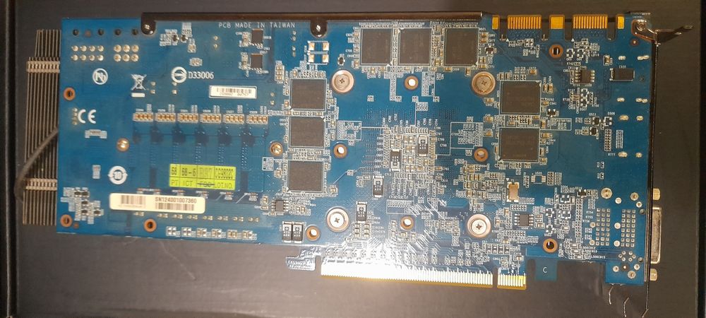 Видеркарта Geforce GTX680 4GB