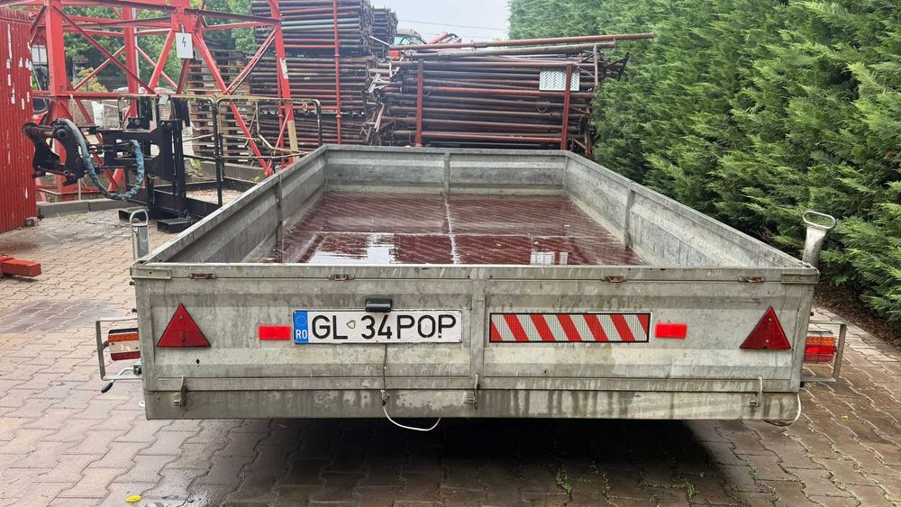 Remorca 2500 KG, 4*2 m, frane noi, podea noua, cauciucuri noi- 3000 euro