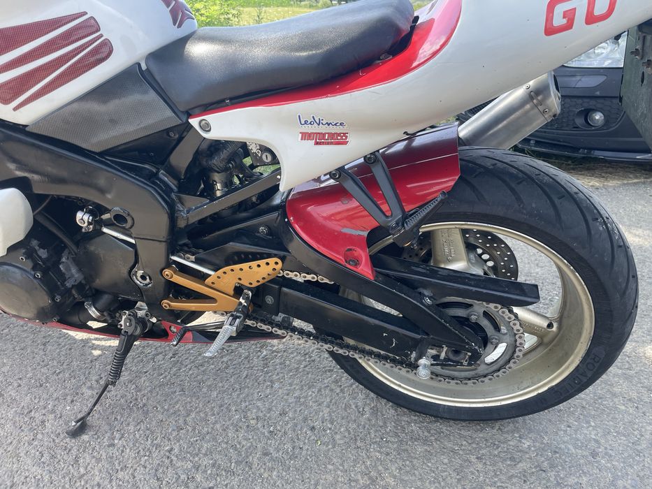 Yamaha YZF-R1 2002 – carburație | Multe piese noi | ITP și asigurare valabile