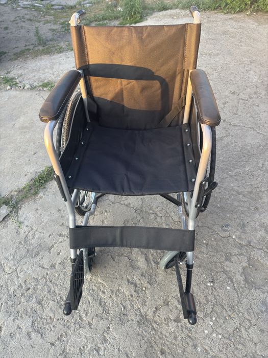 Продам поляску инвалидную