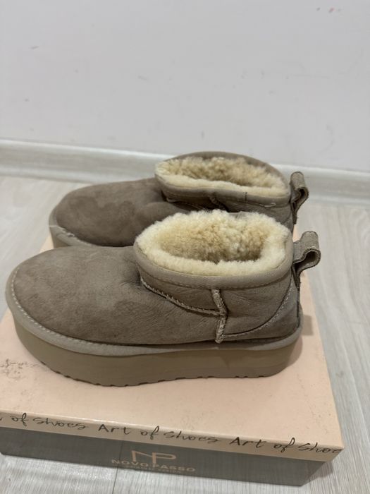 Продам Женские угги зимние короткие