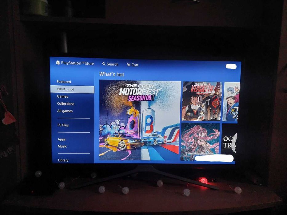 PS4 отлично състояние с игри комплект и Back Button Attachment