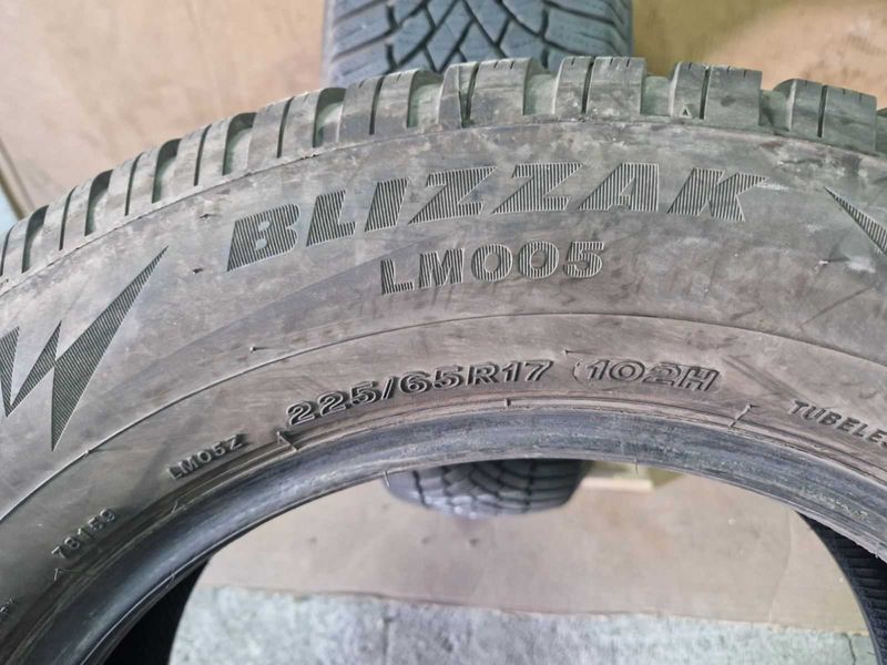 2 Bridgestone R17 225/65
зимни гуми 
DOT3322