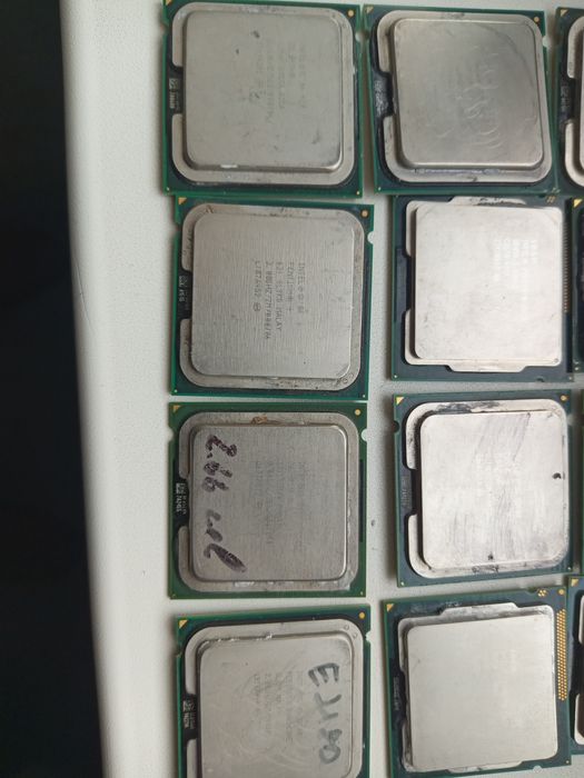 Продам процессоры от компьютера.
