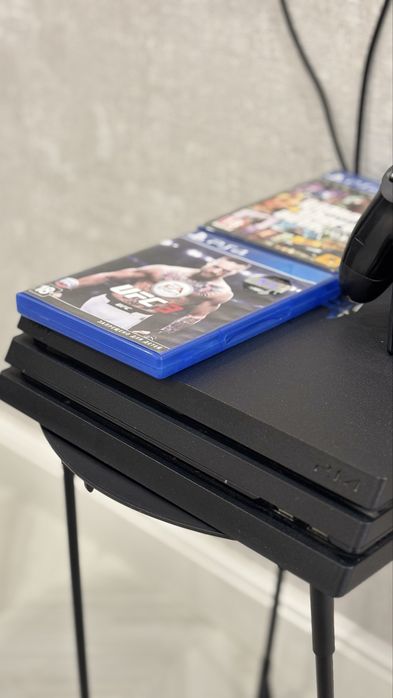 Playstation 4Pro 1TB